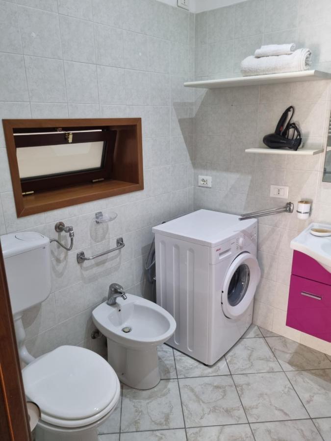 L'Angolo Dei Barcaioli Apartment Palermo Bagian luar foto