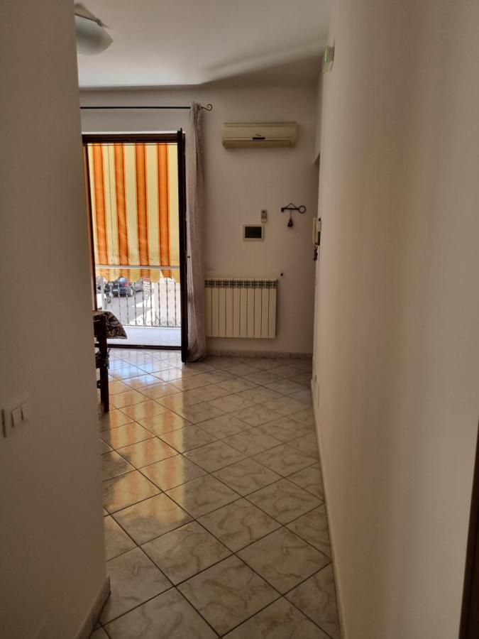 L'Angolo Dei Barcaioli Apartment Palermo Bagian luar foto